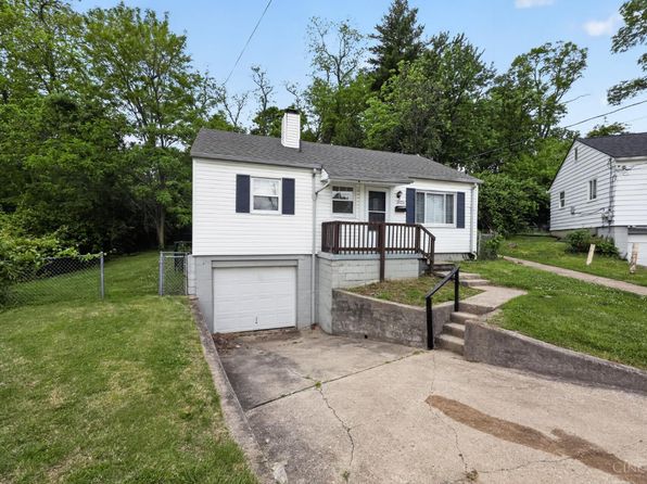 1923 Ashbrook Dr, Cincinnati, OH 45238