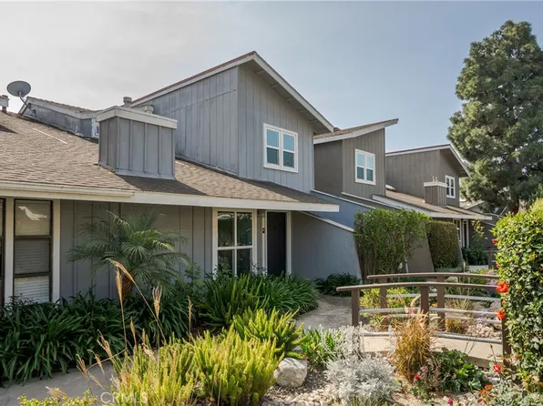 345 University Dr APT F4, Costa Mesa, CA 92627