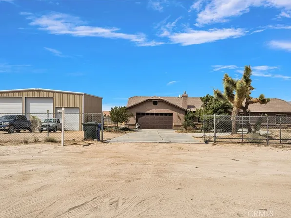 24332 Round Up Way, Apple Valley, CA 92308