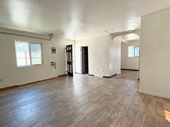 3rd image of 411 33rd St