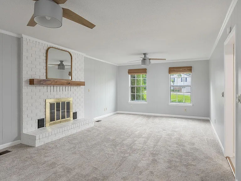 7830 Cove Ridge Dr — Photo 28