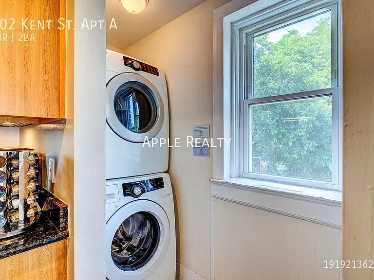 802 Kent St #A — Photo 12