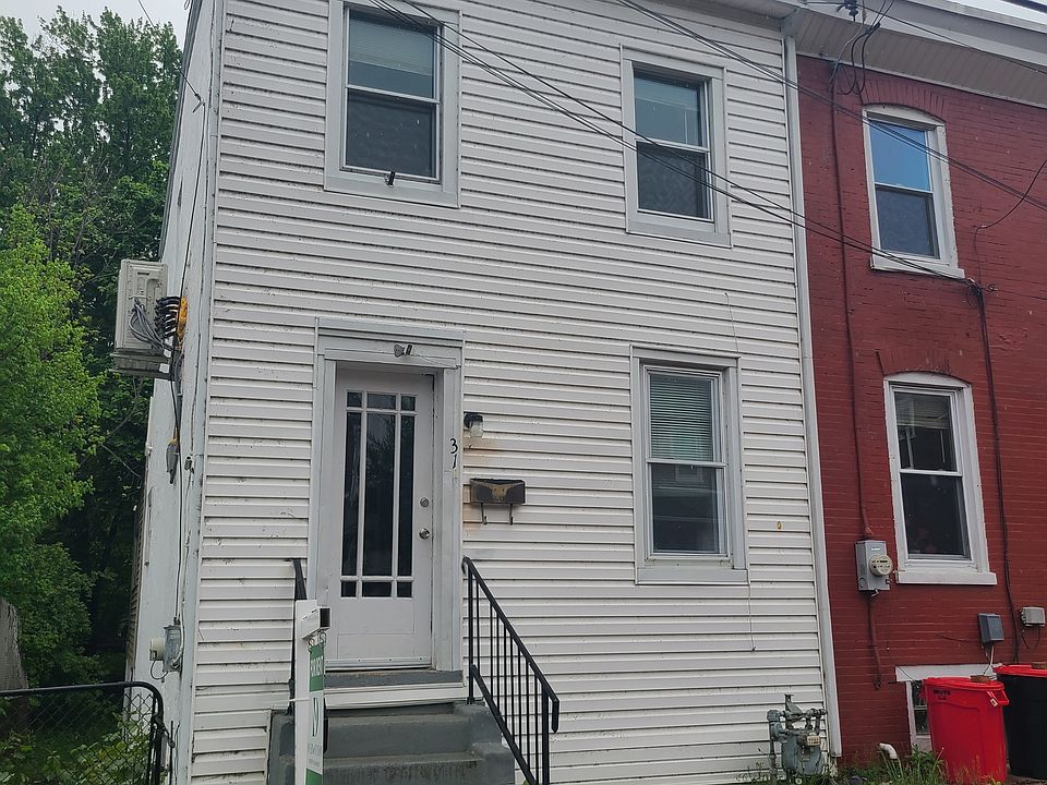 1st image of 31 Upland Ave #1