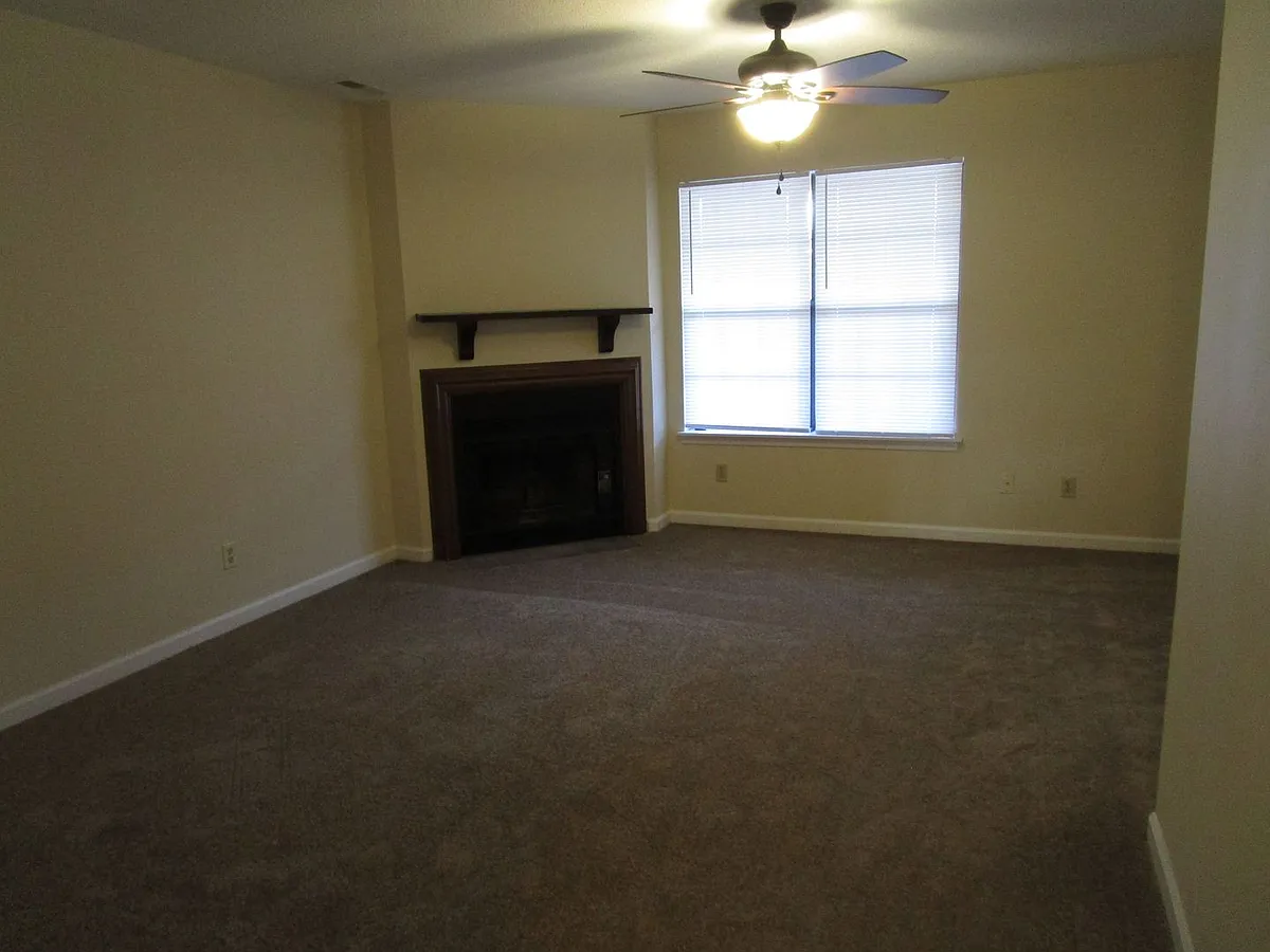 Building Photo - 700A Archdale Dr