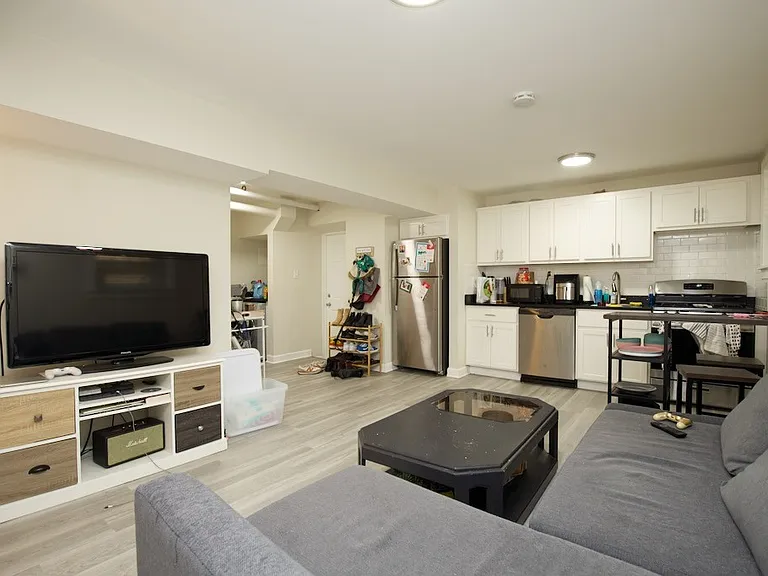 732 W Roscoe St #AGN — Photo 12