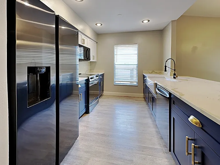 2709 Manor Hill Dr — Photo 4