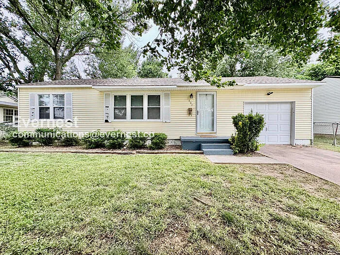 802 N Birch St — Photo 1