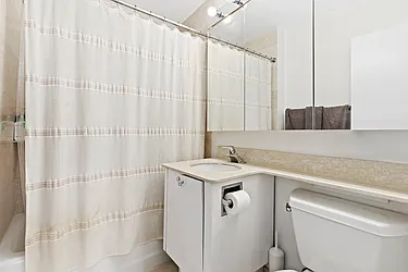 Rented by Seema B Blott, LREB