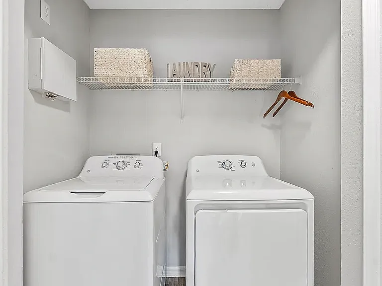 Southside Villas — Photo 18