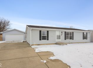 3331 Fall Valley Dr, Columbus, IN