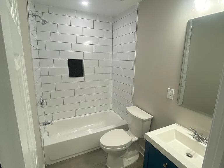 4223 Vine St — Photo 10