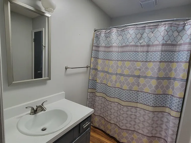 172 Saint George Dr — Photo 19