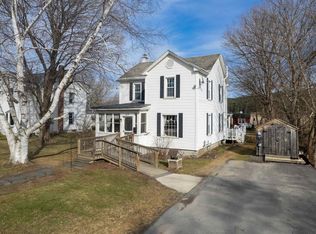 325 South St, Poultney, VT 05764