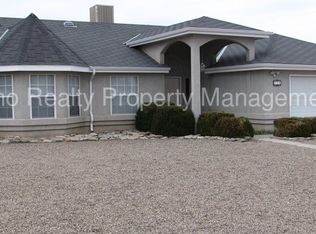 20 Ansley Dr, Los Lunas, NM 87031