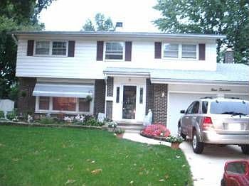 1st image of 914 N Ironwood Pl