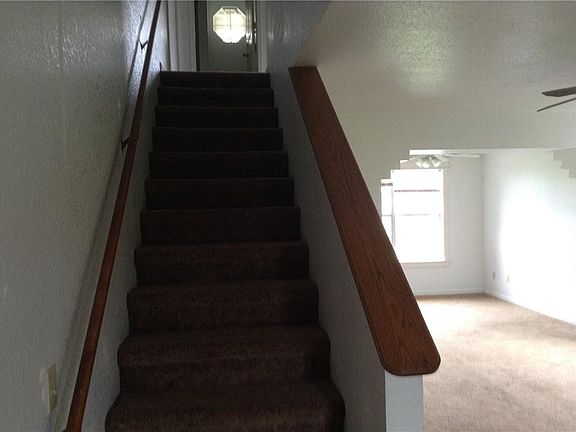 4th image of 608B Paige Pl N