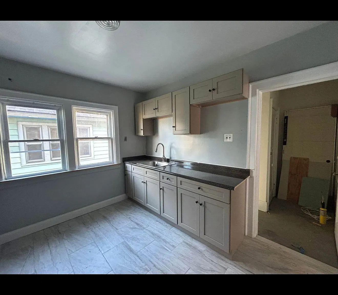 3 bed, 1450 sqft, $1,300 — Photo 4