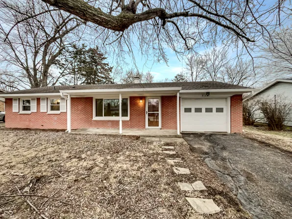 719 Howard Rd, Greenwood, IN 46142