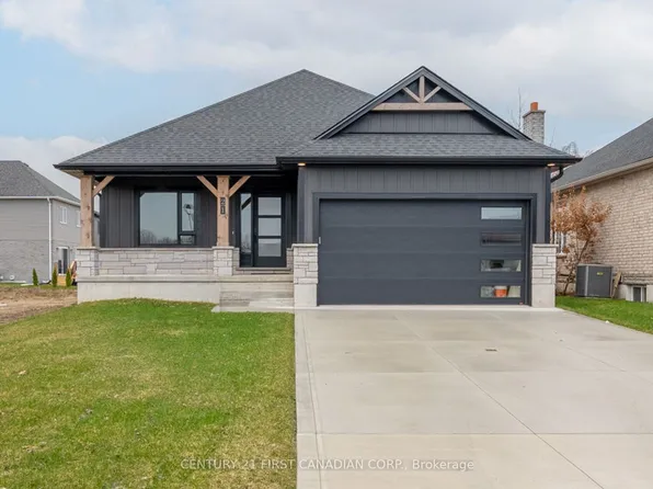 21 Hamilton St, North Middlesex, ON N0M 1G0