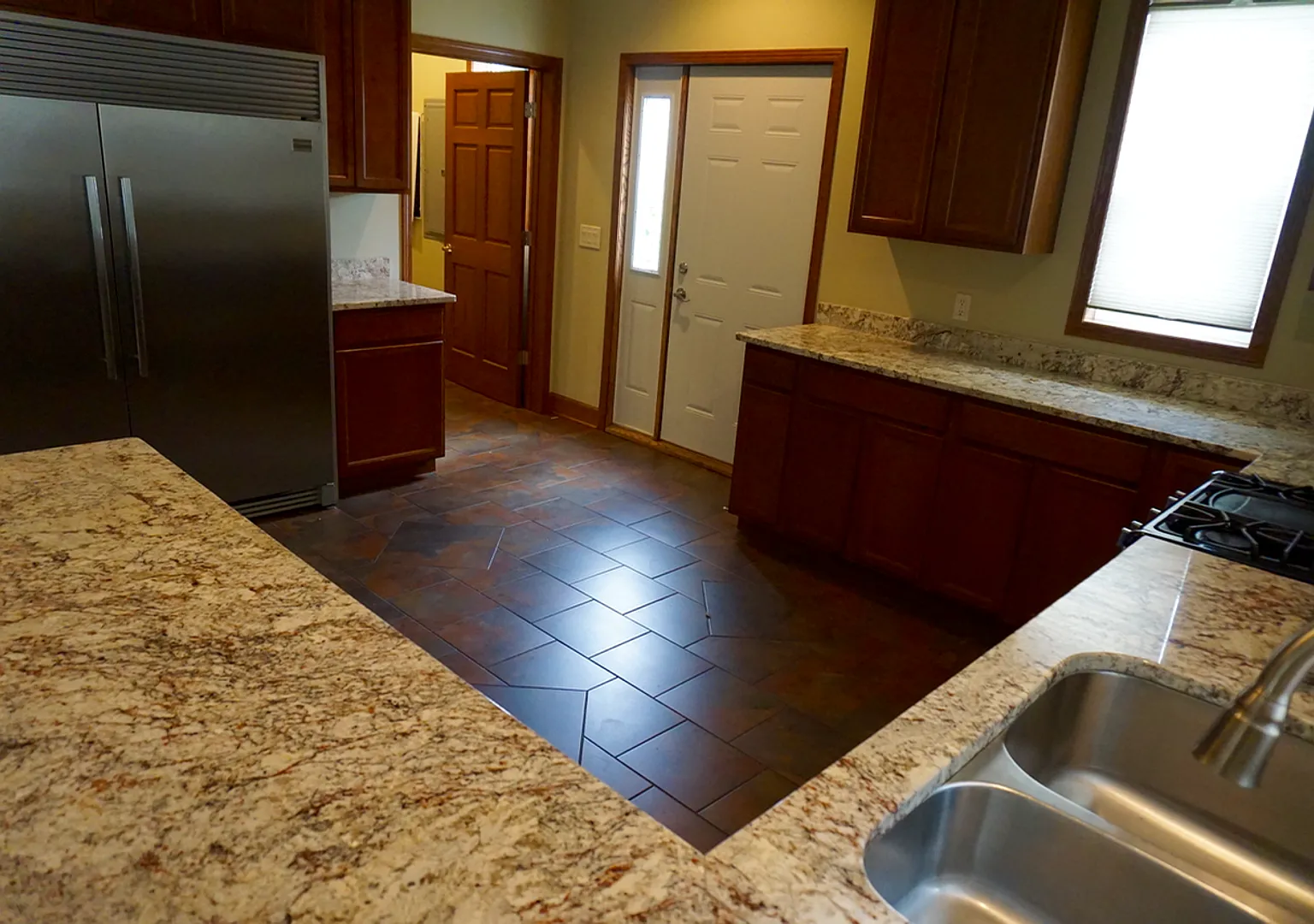 5-Bedroom House Near U of MN Campus — Photo 4