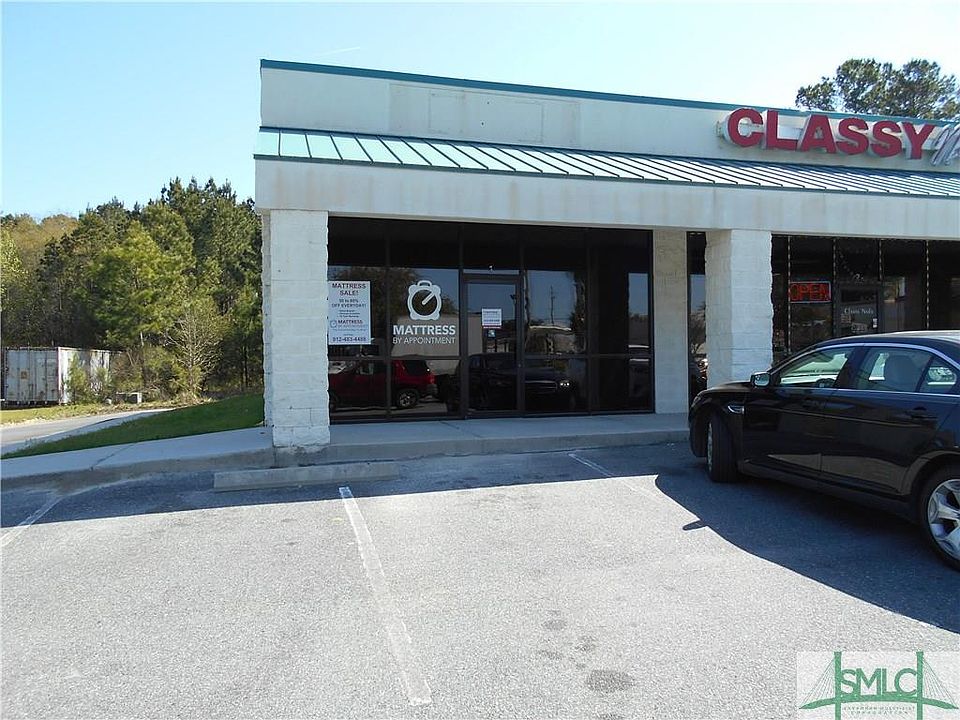1st image of 586 Towne Park Dr E #6