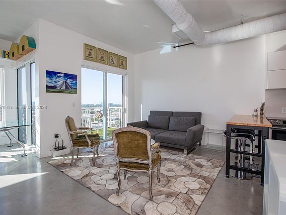 3rd image of 10 SW South River Dr APT 1512