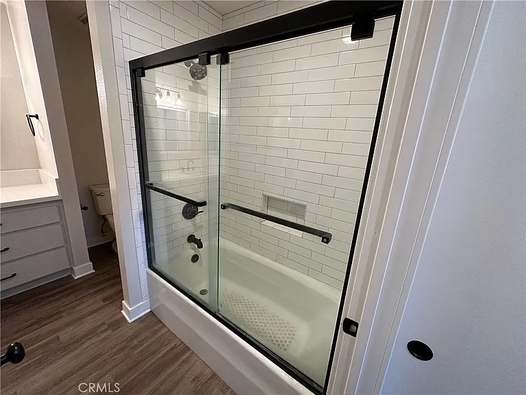 119 S Glassell St #B — Photo 21
