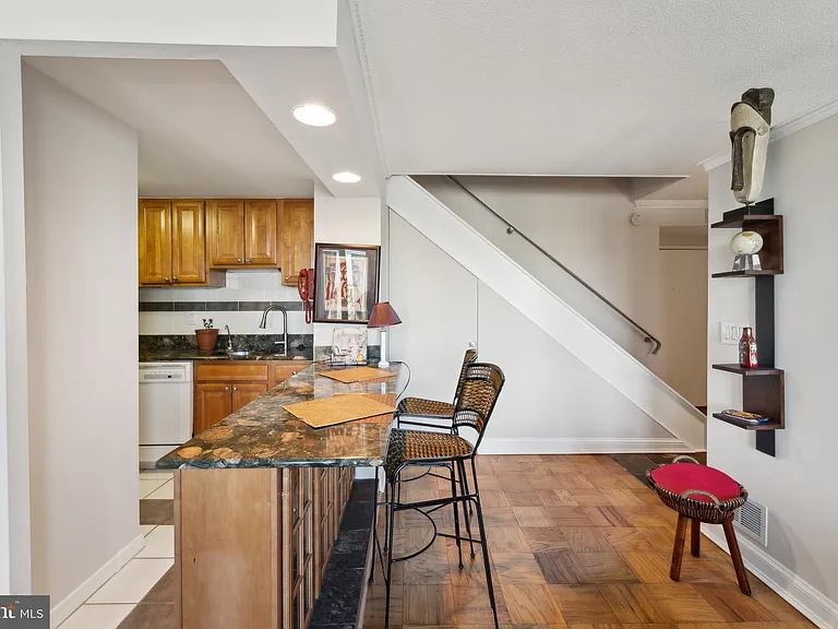 430 M St SW #N711 — Photo 15
