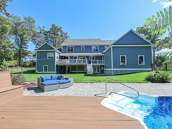 5th image of 18 Highclere Road