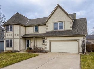14204 S Brougham Dr, Olathe, KS 66062