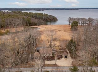 561 Bay Rd, Durham, NH 03824