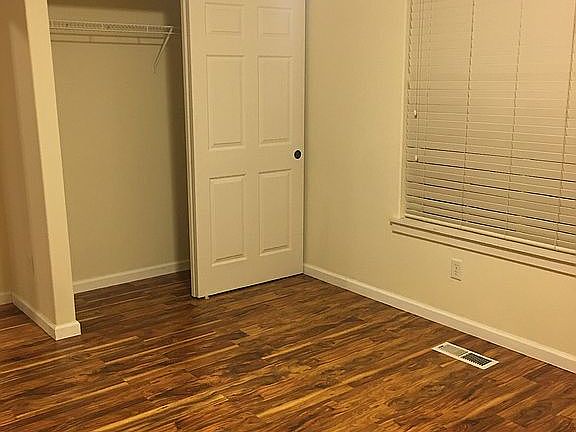 3rd image of 13311 NE 50th Way