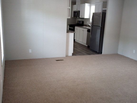 3rd image of 2701 Huizenga St #16