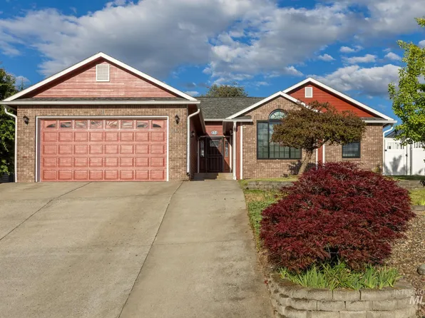 1113 30th St, Lewiston, ID 83501