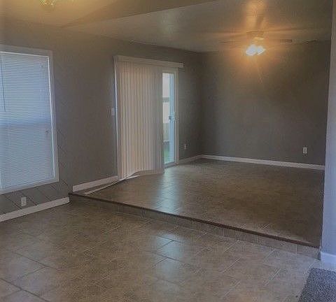 4th image of 4714 Greensboro Way