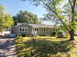 23 Taunton St, Bellingham, MA 02019