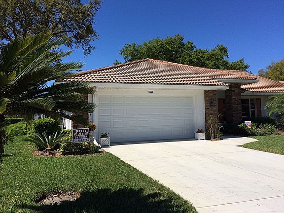 4th image of 5810 Garden Lakes Majestic