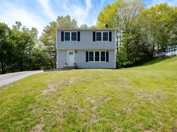 13 Chestnut Drive, South Berwick, ME 03908