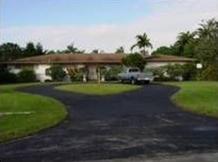 11030 SW 74th Ct, Pinecrest, FL 33156