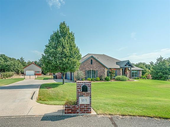 2nd image of 1275 Stone Ridge Dr