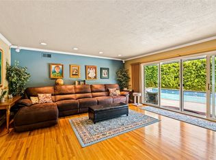 1261 SE Skyline Dr, Santa Ana, CA 92705