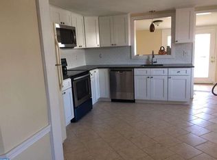 510 Broad St, Riverton, NJ 08077