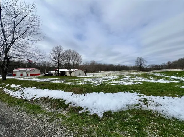 750 Rod And Gun Dr, Enon Valley, PA 16120