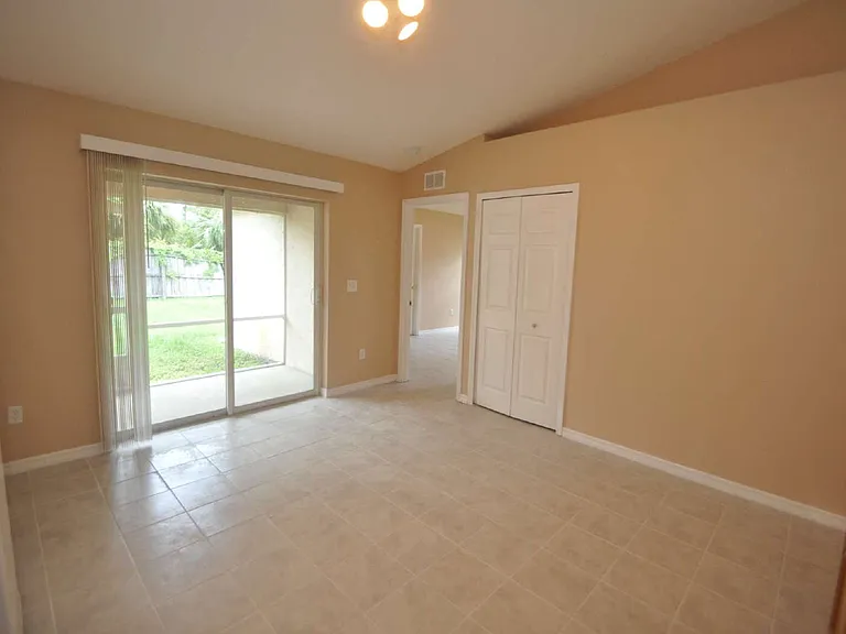 69 Rose Dr #B — Photo 13