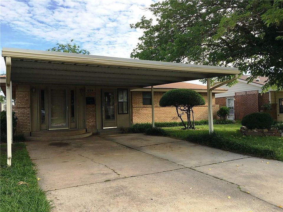 1st image of 825 Arnold Ave