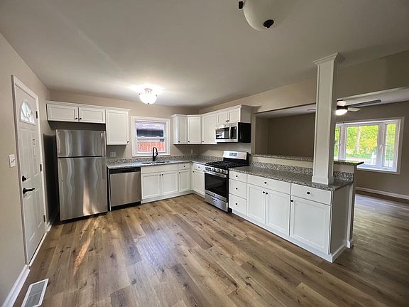 5th image of 2818 W 39th Ave