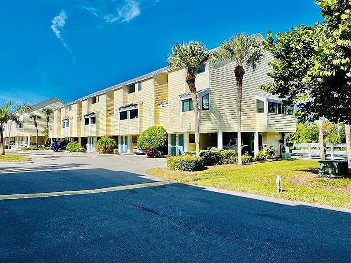 1st image of 1500 Sunset Rd APT B1