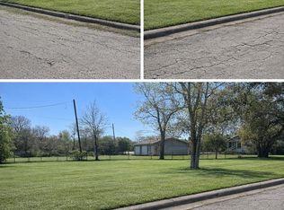 1049 Nederland Ave, Port Arthur, TX 77640