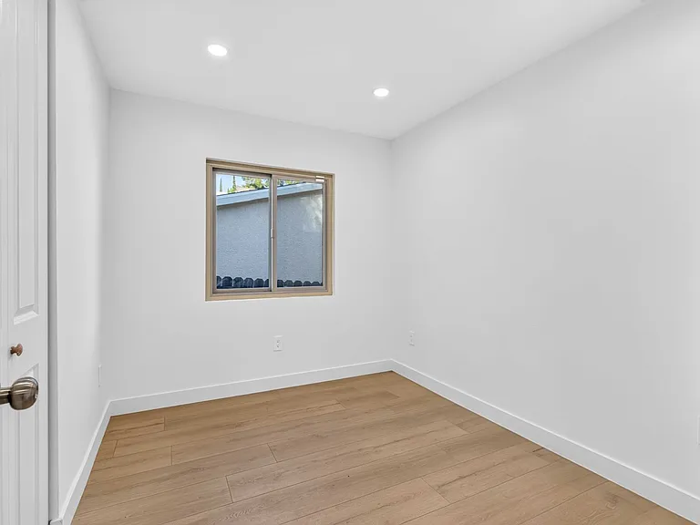 6944 Beckett St — Photo 13