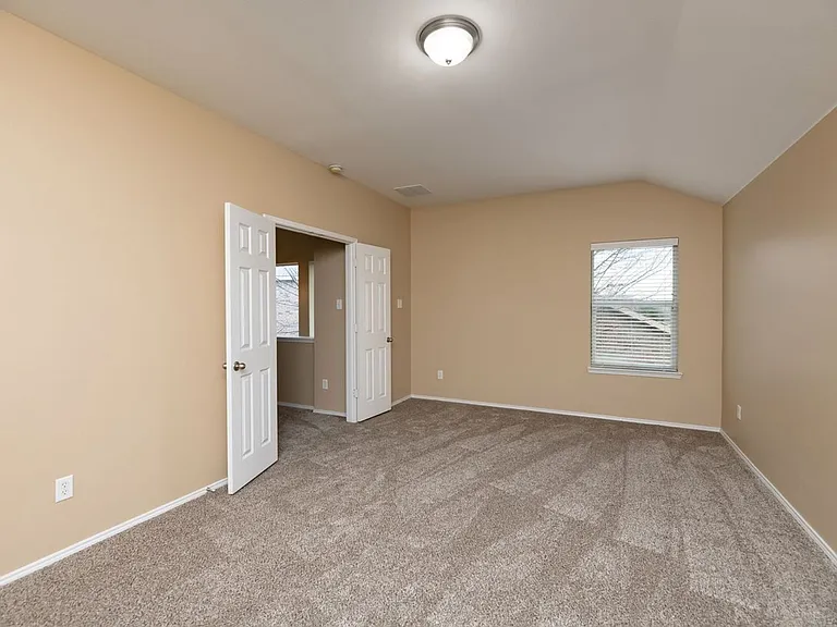 2510 Sedona St — Photo 17